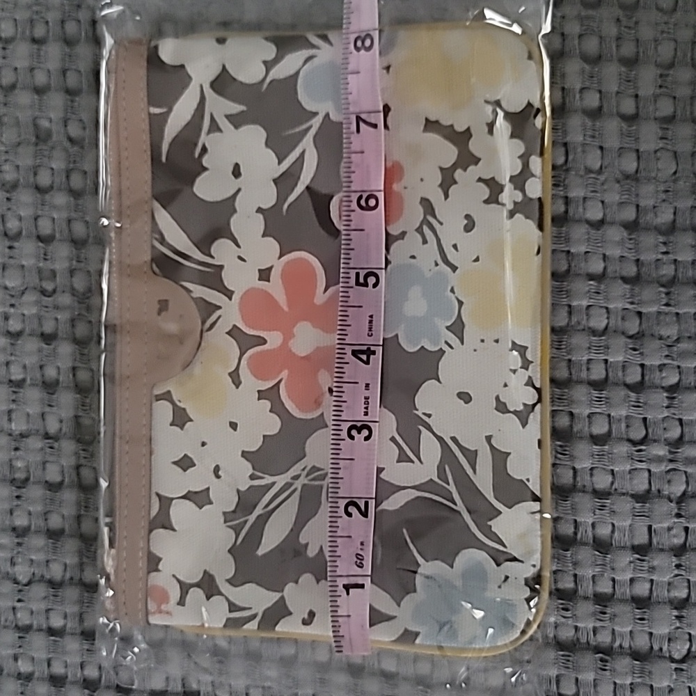 Tory Burch Makeup Bag - Picture 7 of 8